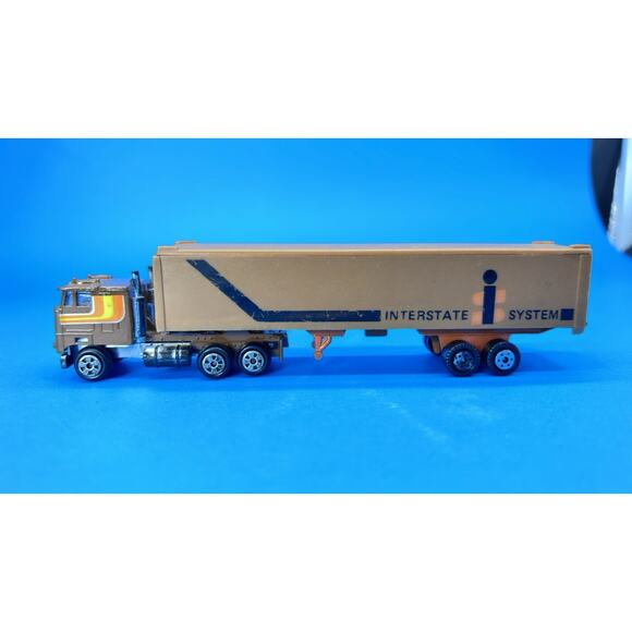 Vintage IS Interstate System, YATMING scale model Semi-Tractor Truck Trailer - Picture 1 of 16
